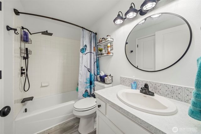 1825 W Deegan Road E, Shelton, WA 98584