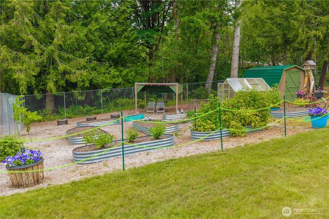 1825 W Deegan Road E, Shelton, WA 98584