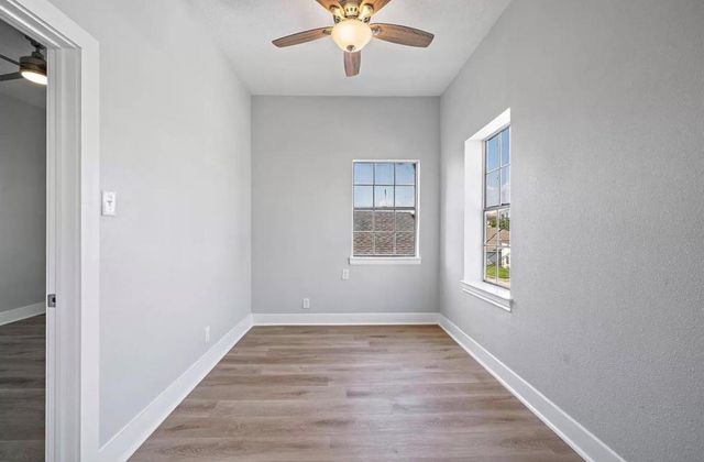805 10th Street 2, Galveston, TX 77550