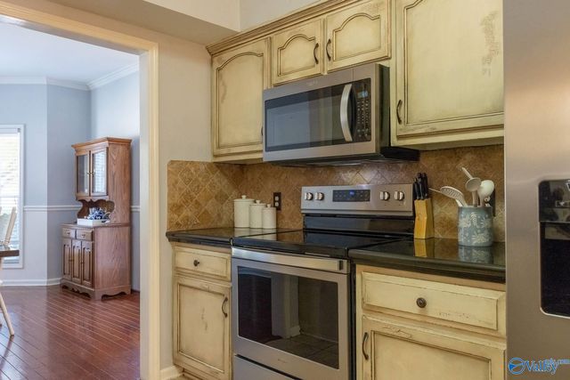 105 Lancaster Court SW, Huntsville, AL 35824