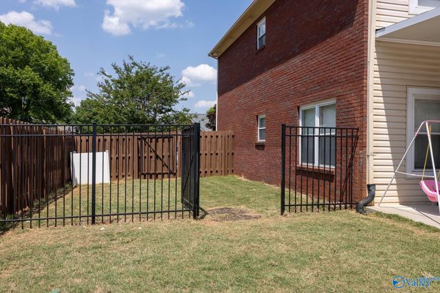 105 Lancaster Court SW, Huntsville, AL 35824