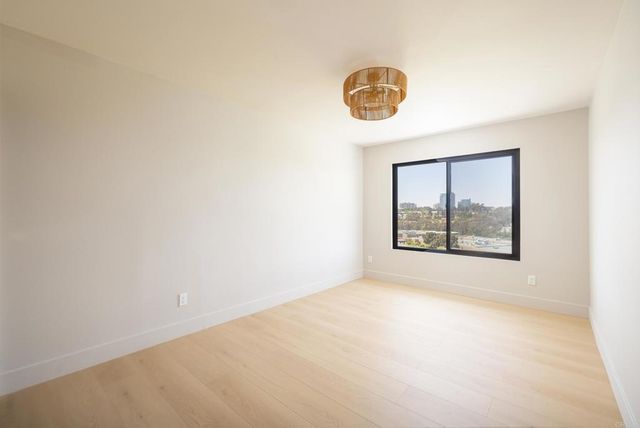 6765 Edmonton Avenue, San Diego, CA 92122
