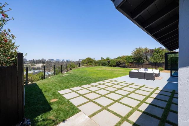 6765 Edmonton Avenue, San Diego, CA 92122