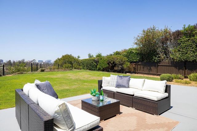 6765 Edmonton Avenue, San Diego, CA 92122