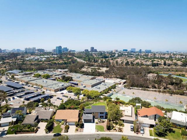 6765 Edmonton Avenue, San Diego, CA 92122