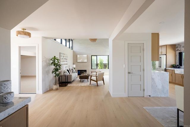 6765 Edmonton Avenue, San Diego, CA 92122