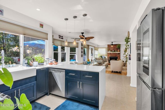 41 Deer Run Drive S, Barnegat, NJ 08005