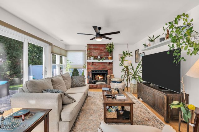 41 Deer Run Drive S, Barnegat, NJ 08005