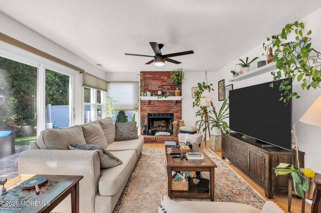 41 Deer Run Drive S, Barnegat, NJ 08005