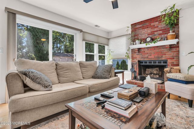 41 Deer Run Drive S, Barnegat, NJ 08005