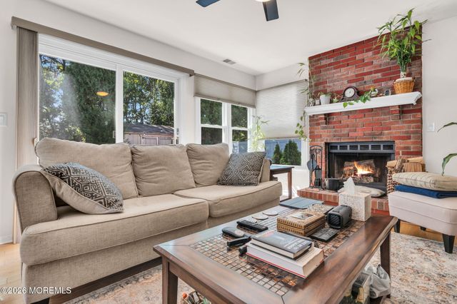 41 Deer Run Drive S, Barnegat, NJ 08005