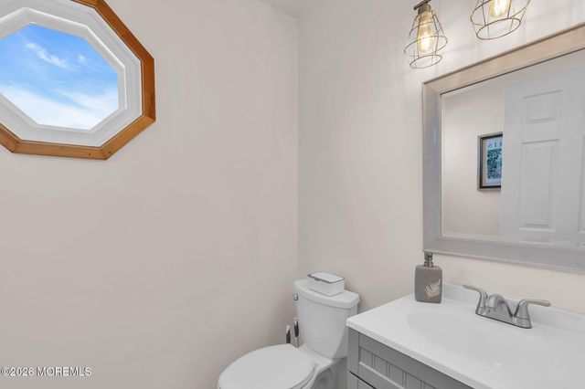 41 Deer Run Drive S, Barnegat, NJ 08005