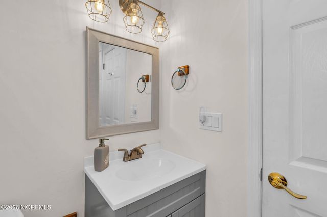 41 Deer Run Drive S, Barnegat, NJ 08005