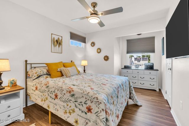 41 Deer Run Drive S, Barnegat, NJ 08005