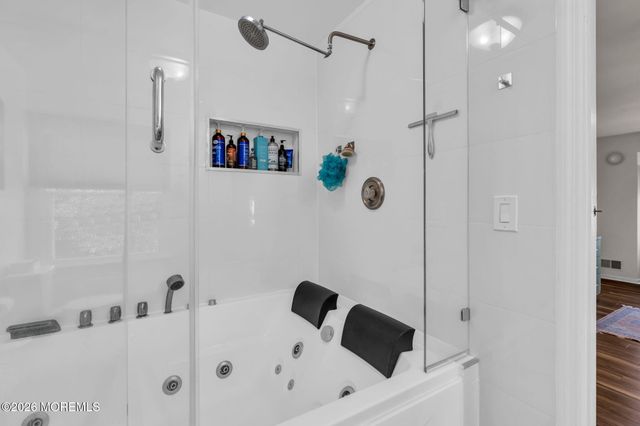 41 Deer Run Drive S, Barnegat, NJ 08005