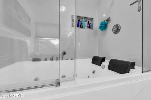 41 Deer Run Drive S, Barnegat, NJ 08005