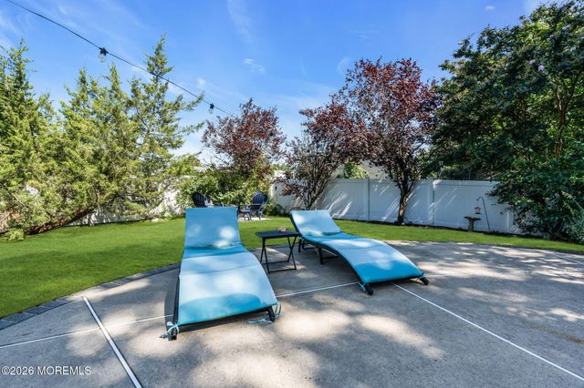 41 Deer Run Drive S, Barnegat, NJ 08005