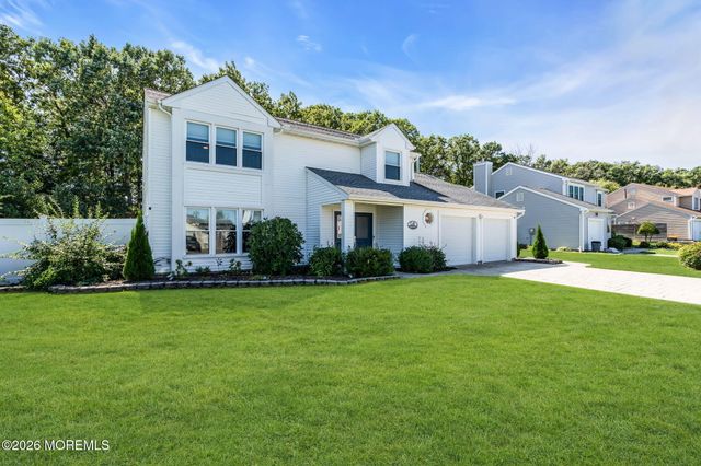 41 Deer Run Drive S, Barnegat, NJ 08005