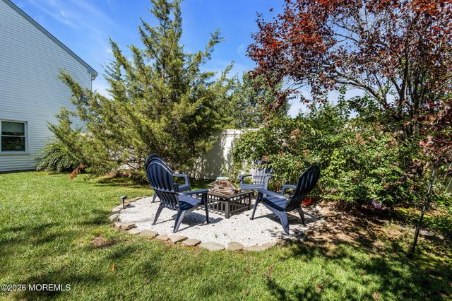 41 Deer Run Drive S, Barnegat, NJ 08005