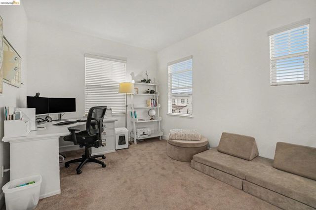 241 Yellow Rose Cir, Oakley, CA 94561