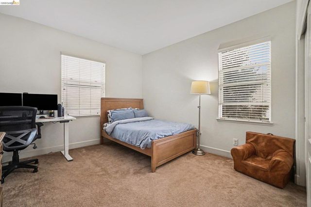 241 Yellow Rose Cir, Oakley, CA 94561