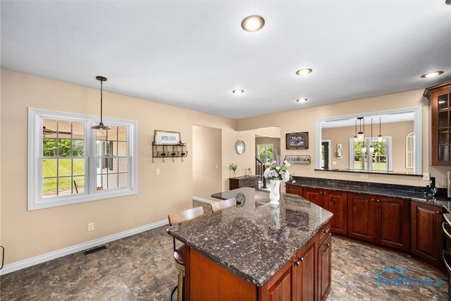 1548 County Road 128, Fremont, OH 43420
