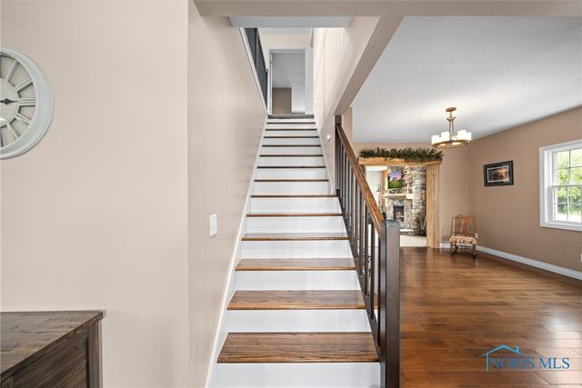 1548 County Road 128, Fremont, OH 43420