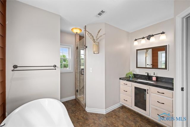 1548 County Road 128, Fremont, OH 43420