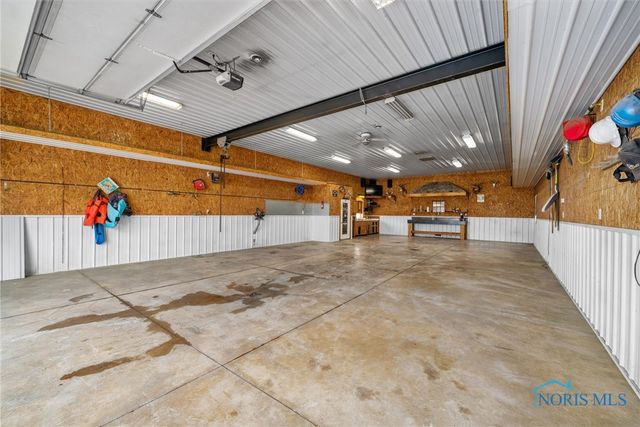 1548 County Road 128, Fremont, OH 43420