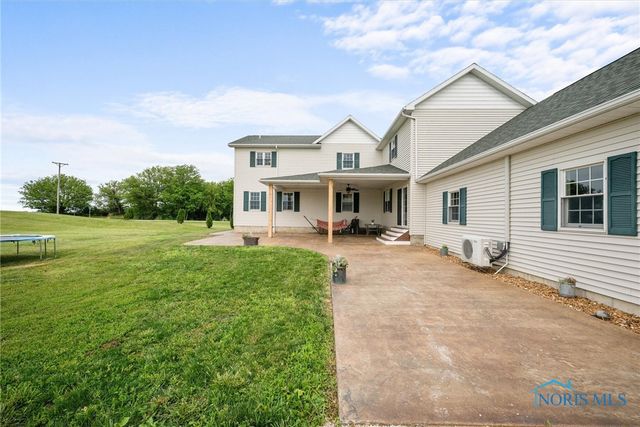 1548 County Road 128, Fremont, OH 43420