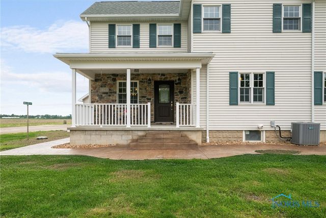 1548 County Road 128, Fremont, OH 43420