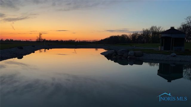 1548 County Road 128, Fremont, OH 43420