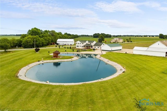 1548 County Road 128, Fremont, OH 43420