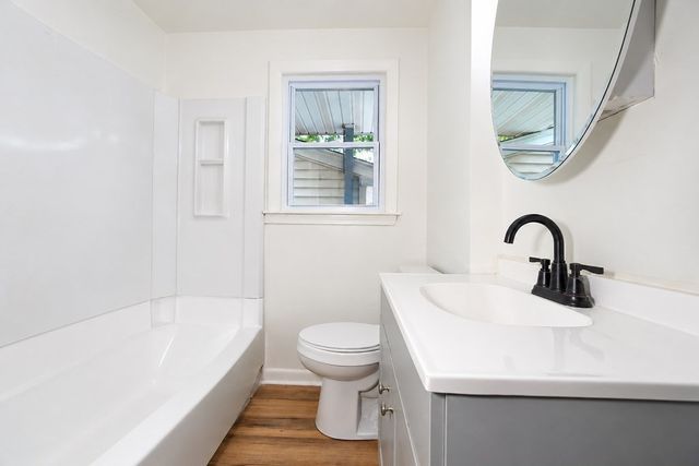 430 W Britannia St, Taunton, MA 02780