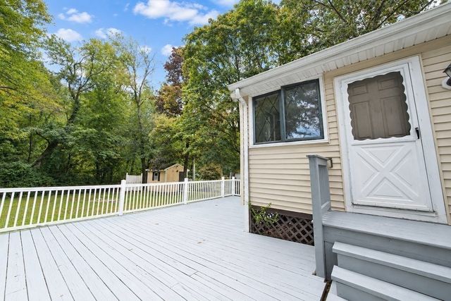 430 W Britannia St, Taunton, MA 02780