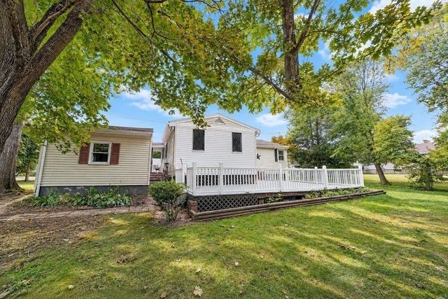 430 W Britannia St, Taunton, MA 02780