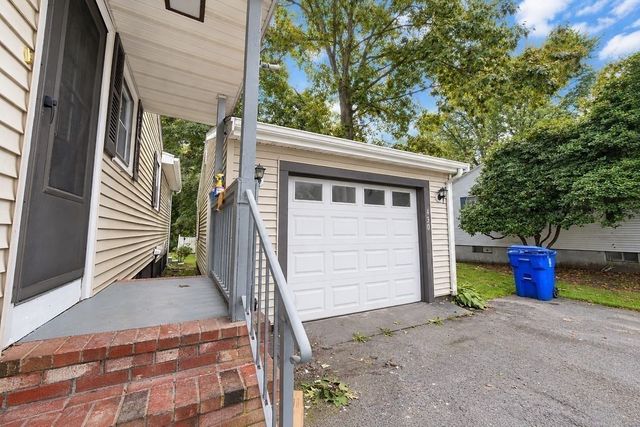 430 W Britannia St, Taunton, MA 02780