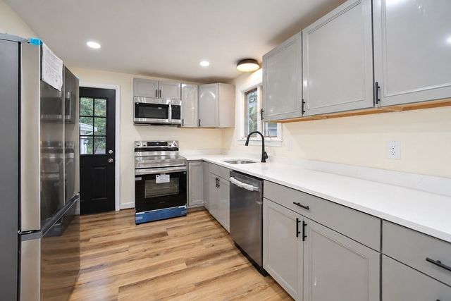 430 W Britannia St, Taunton, MA 02780