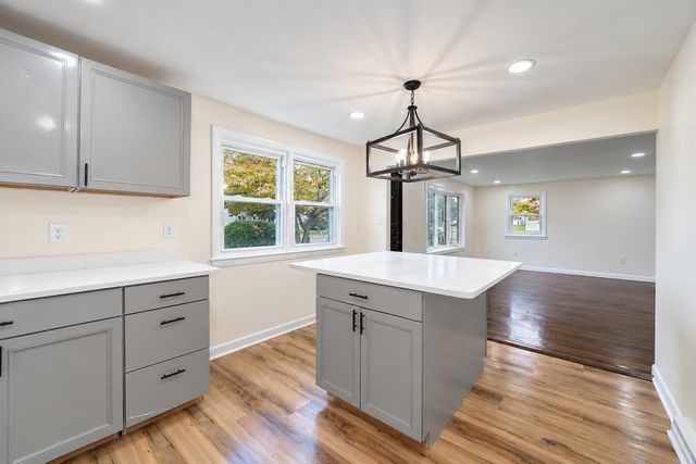 430 W Britannia St, Taunton, MA 02780