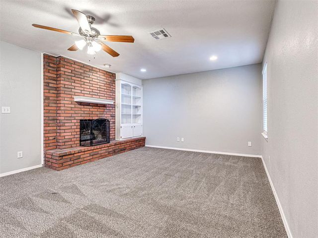 305 Woodside Drive, Norman, OK 73071