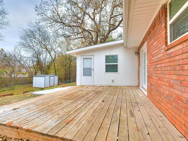 305 Woodside Drive, Norman, OK 73071