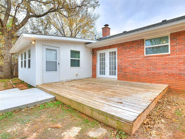 305 Woodside Drive, Norman, OK 73071