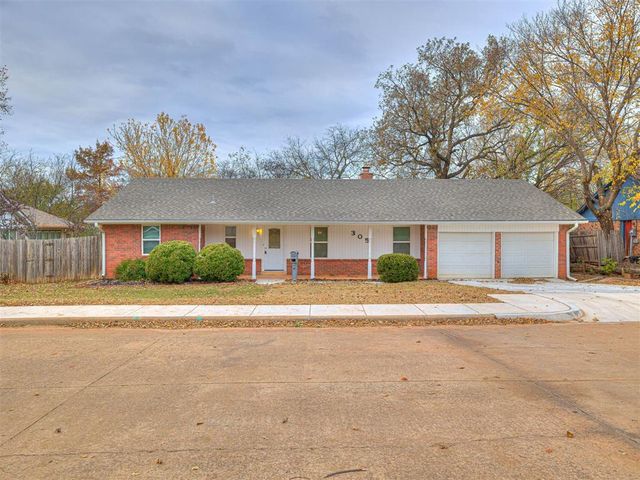 305 Woodside Drive, Norman, OK 73071