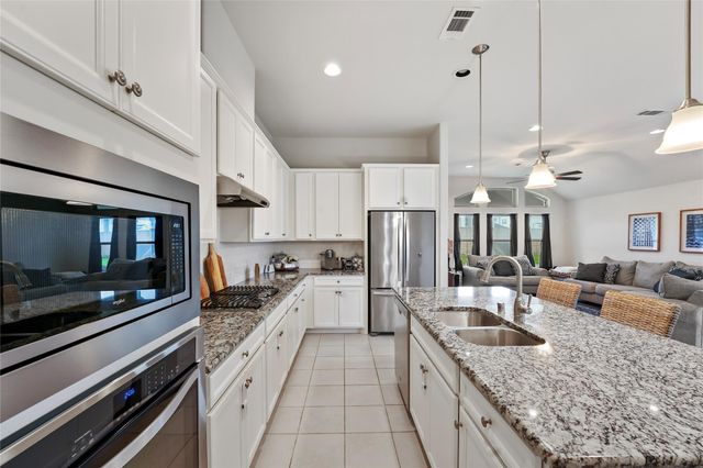 3102 Redondo Drive, Texas City, TX 77568