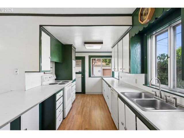 1173 Ne 70TH Ave, Portland, OR 97213