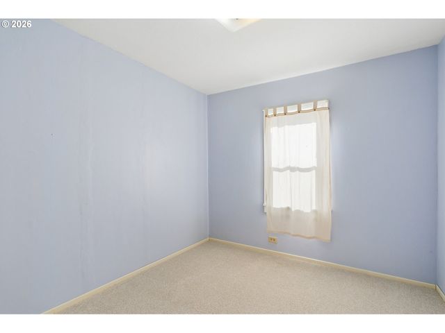 1173 Ne 70TH Ave, Portland, OR 97213