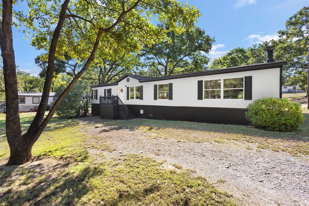 445 Fortune Road, Alvarado, TX 76009 — photo 4