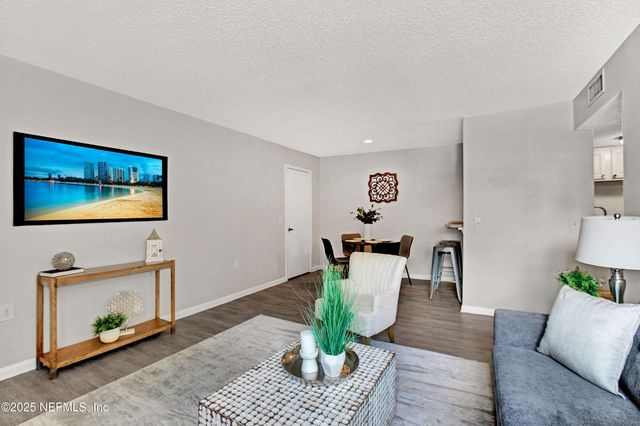 10825 KEY HAVEN Boulevard 508, Jacksonville, FL 32218