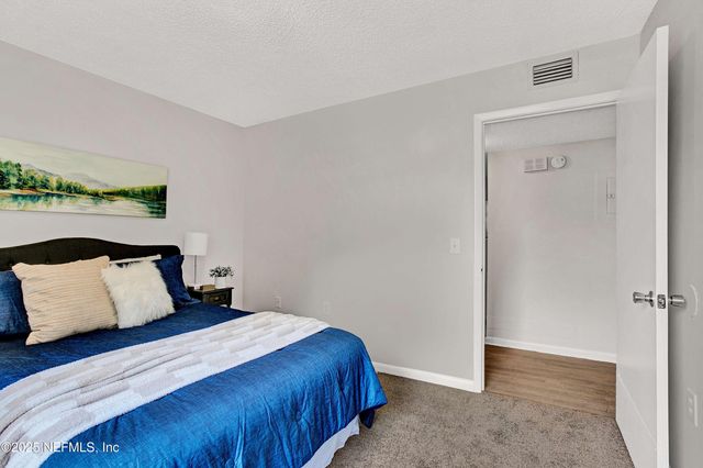 10825 KEY HAVEN Boulevard 508, Jacksonville, FL 32218