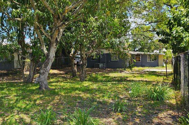 1205 2ND AVENUE W, Palmetto, FL 34221